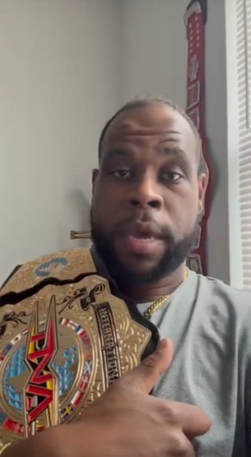 wrestling championship belt with the USA man